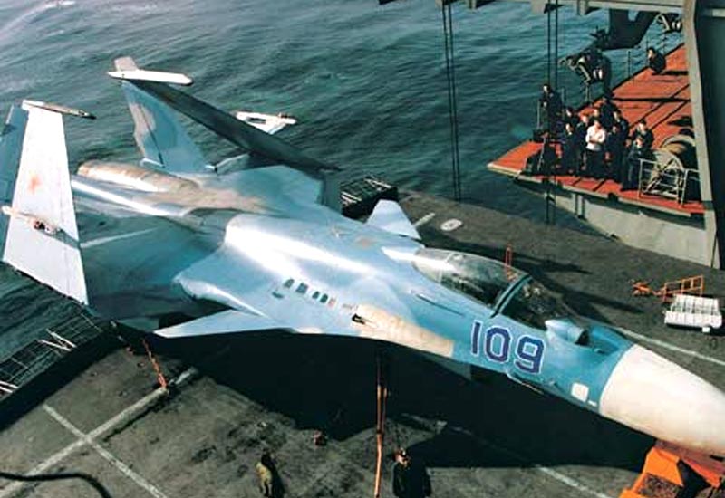 Image of the Sukhoi Su-33 (Flanker-D)