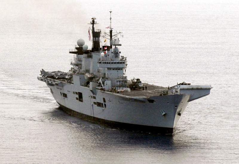 Image of the HMS Illustrious (R06)