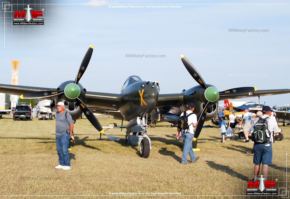 Lockheed P-38 Lightning Single-Seat, Twin-Engine Heavy Fighter ...